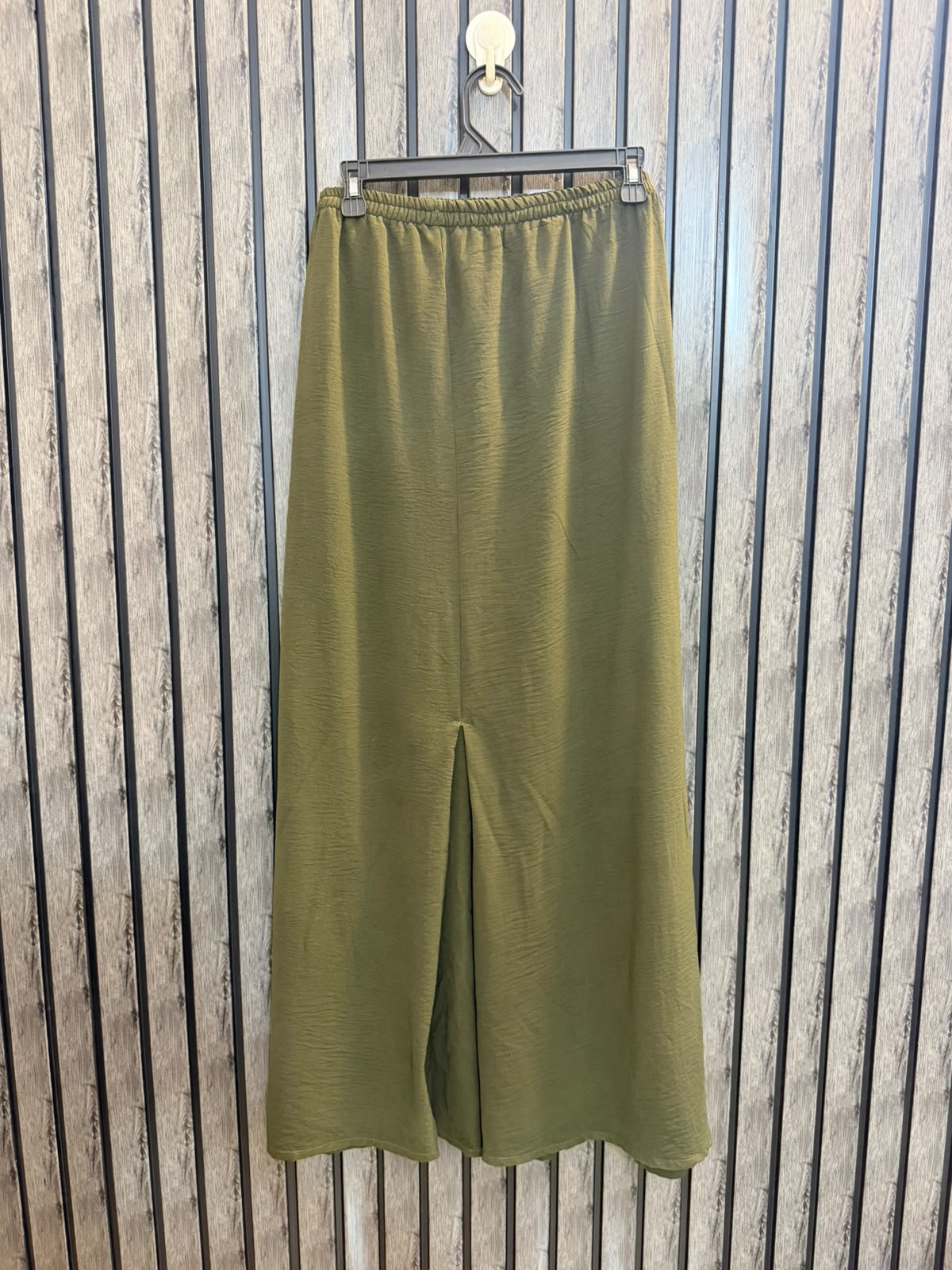 Waist 38  Length 40  Fabric Silk Women's Exclusive Fashion Skirt