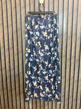 Waist 32  Length 40  Fabric Silk Women's Signature Fashion Skirt