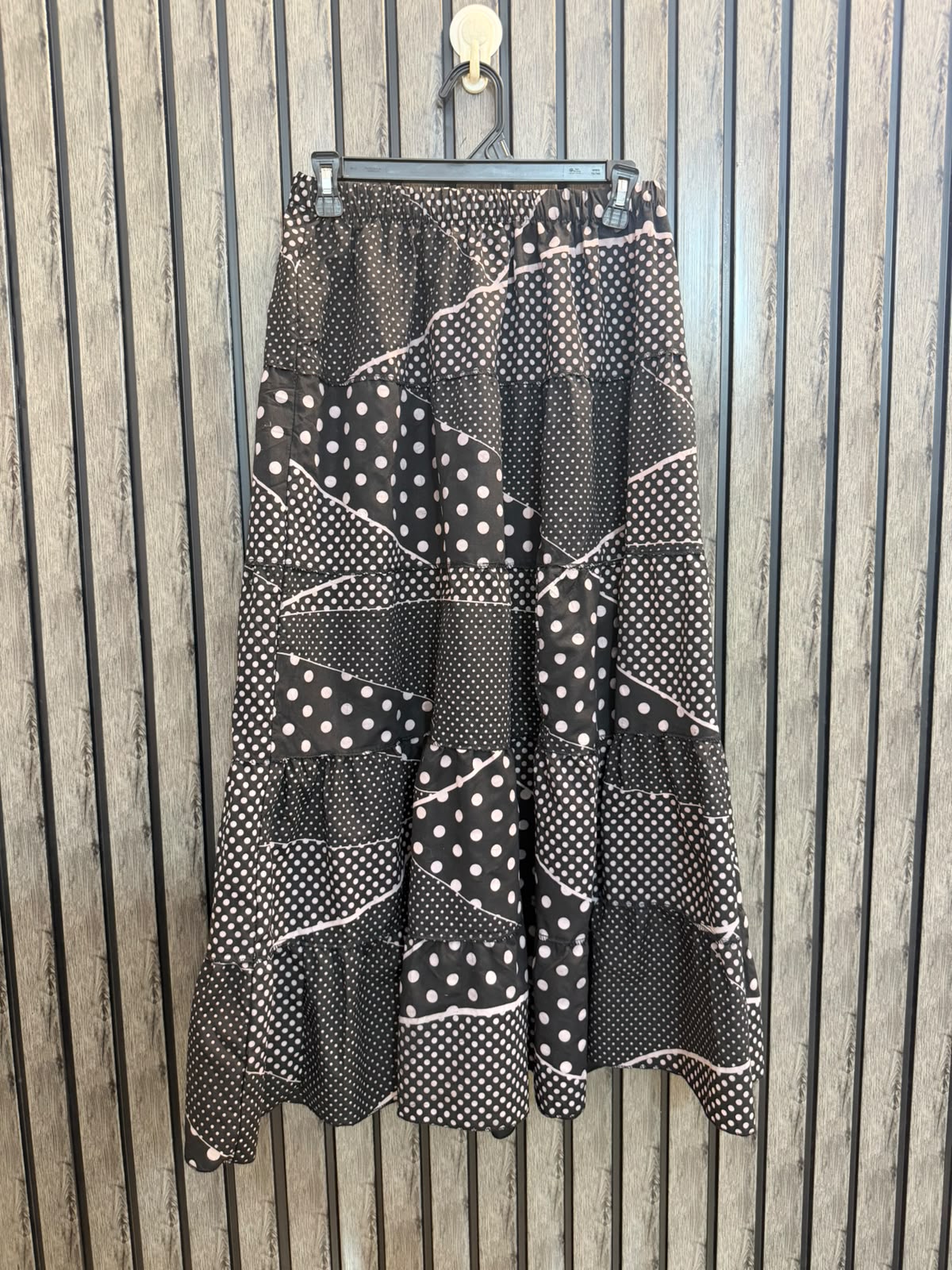Waist 30  Length 34  Fabric Cotton Silk Women's Signature Skirt