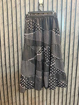 Waist 30  Length 34  Fabric Cotton Silk Women's Signature Skirt