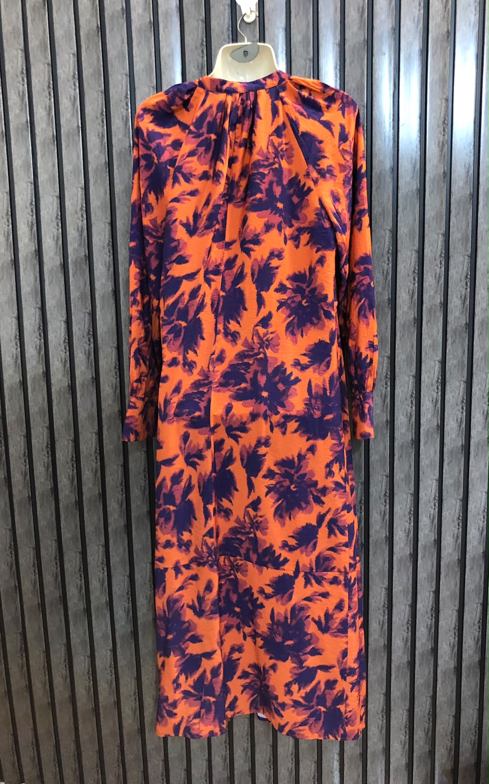 Chest 20  Lenght 50  Fabric silk Trendy Women's Long Maxi Wear
