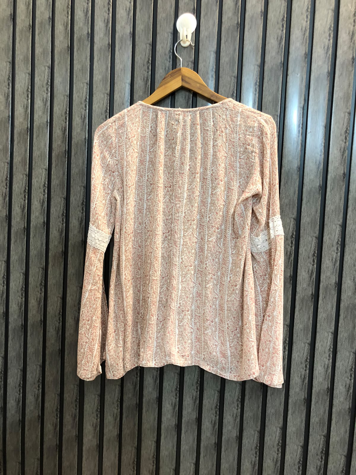 Chest 18  Lenght 24  Fabric Rayon Women's Premium Tops