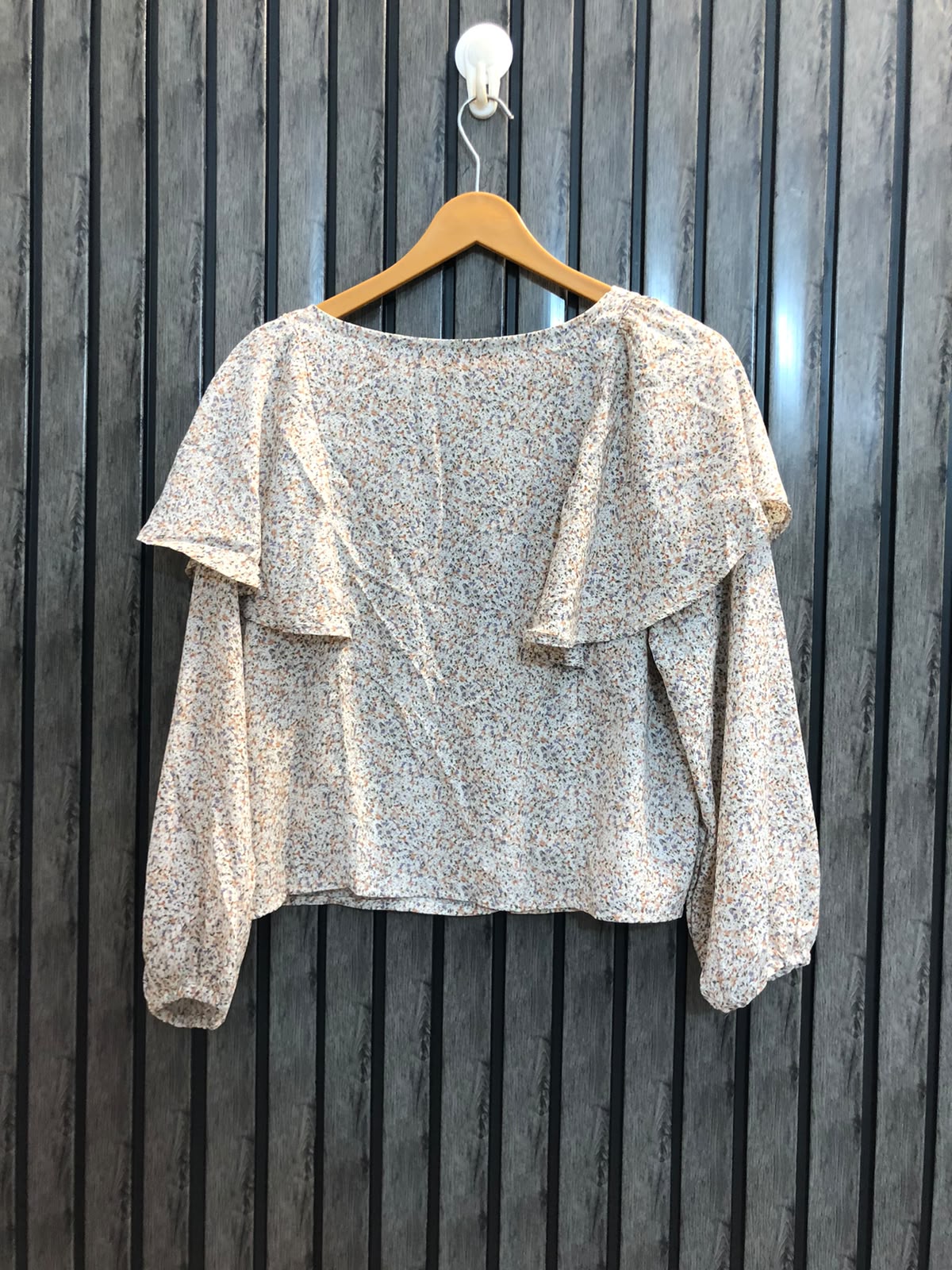 Chest 18  Lenght 18.5  Fabric Silk Women's Signature Tops