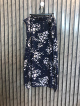 Waist 44  Length 35  Fabric Chiffon Elegant Women's Skirt