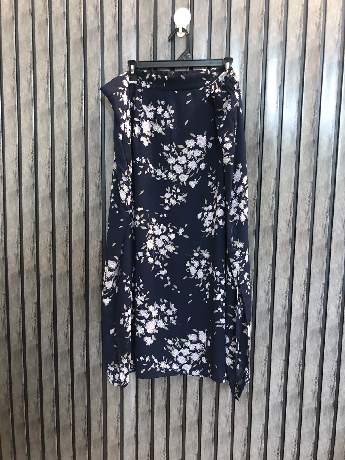 Waist 44  Length 35  Fabric Chiffon Elegant Women's Skirt