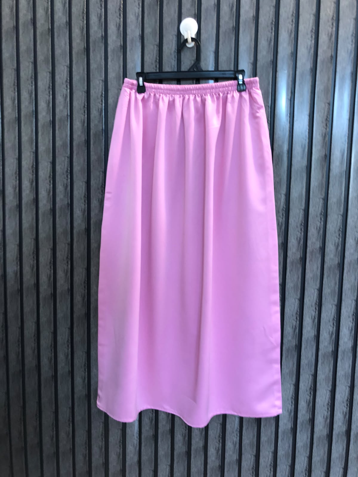 Waist 32  Length 36.5  Fabric Silk Women's Elegant Collection