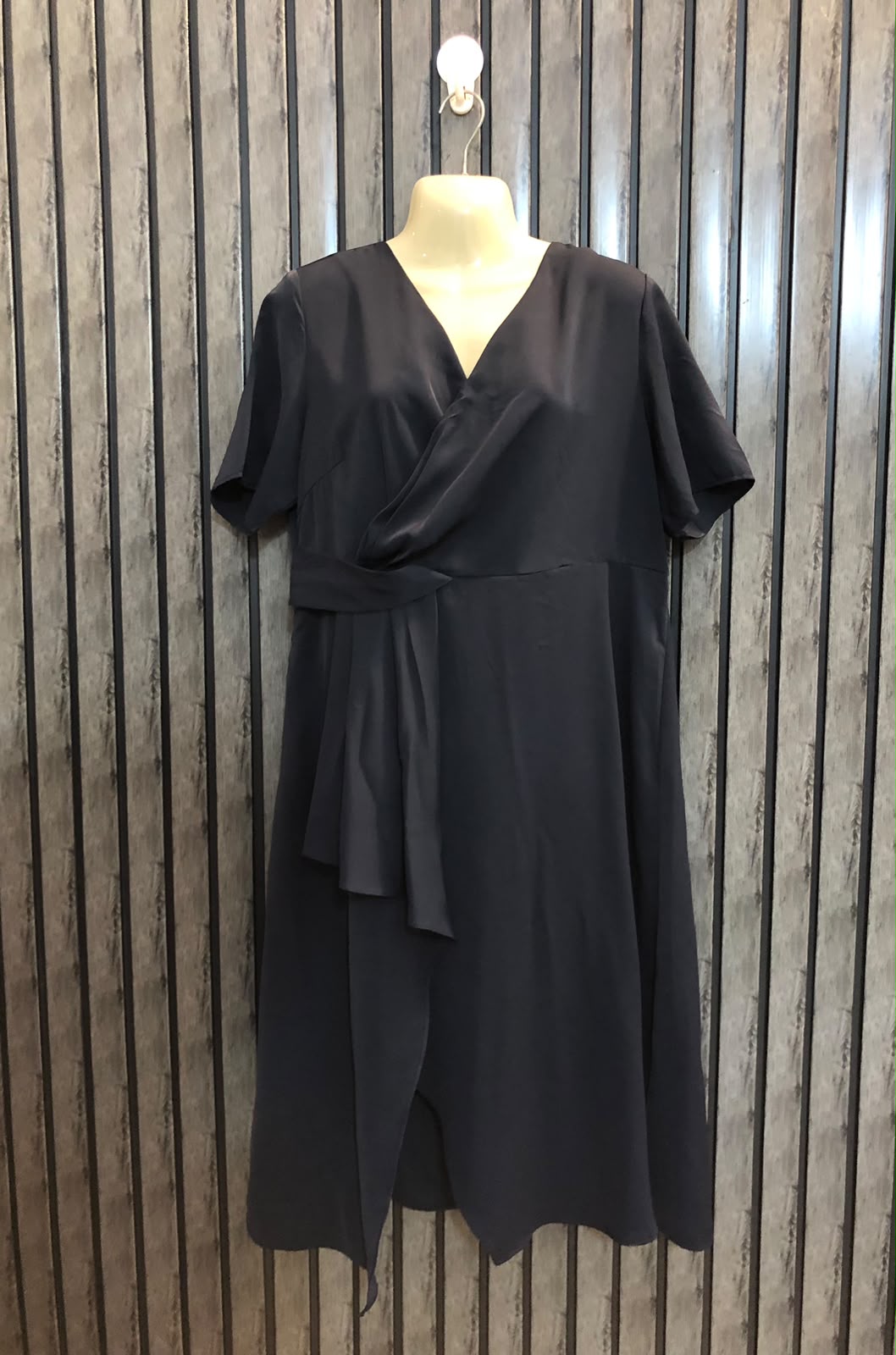 Chest 20  Length 42  Fabric Silk Women's Designer Long Maxi Dress