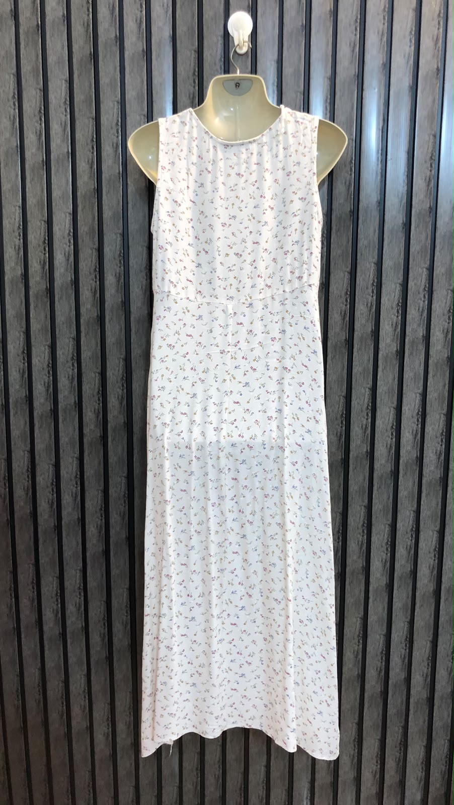 Chest 18  Length 49  Fabric Rayon Women's Refined Long Maxi Dress