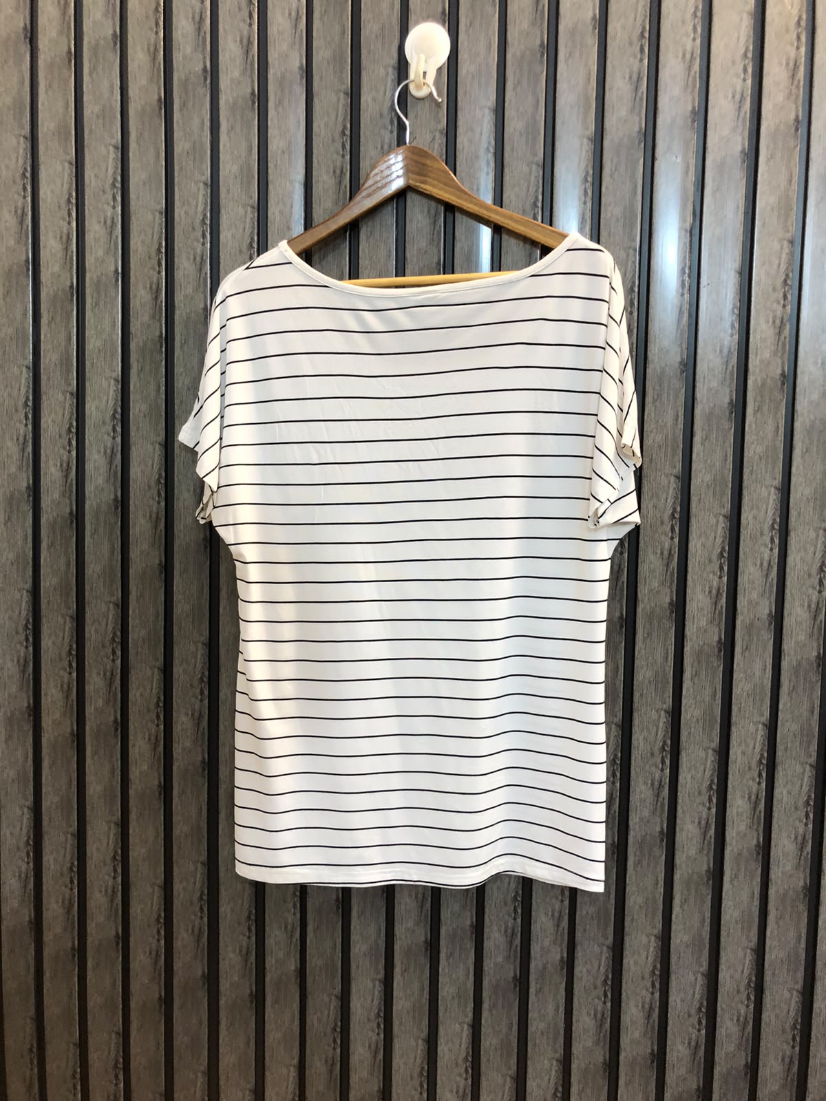 Chest 18  Length 26 Western Brand Women's Tee