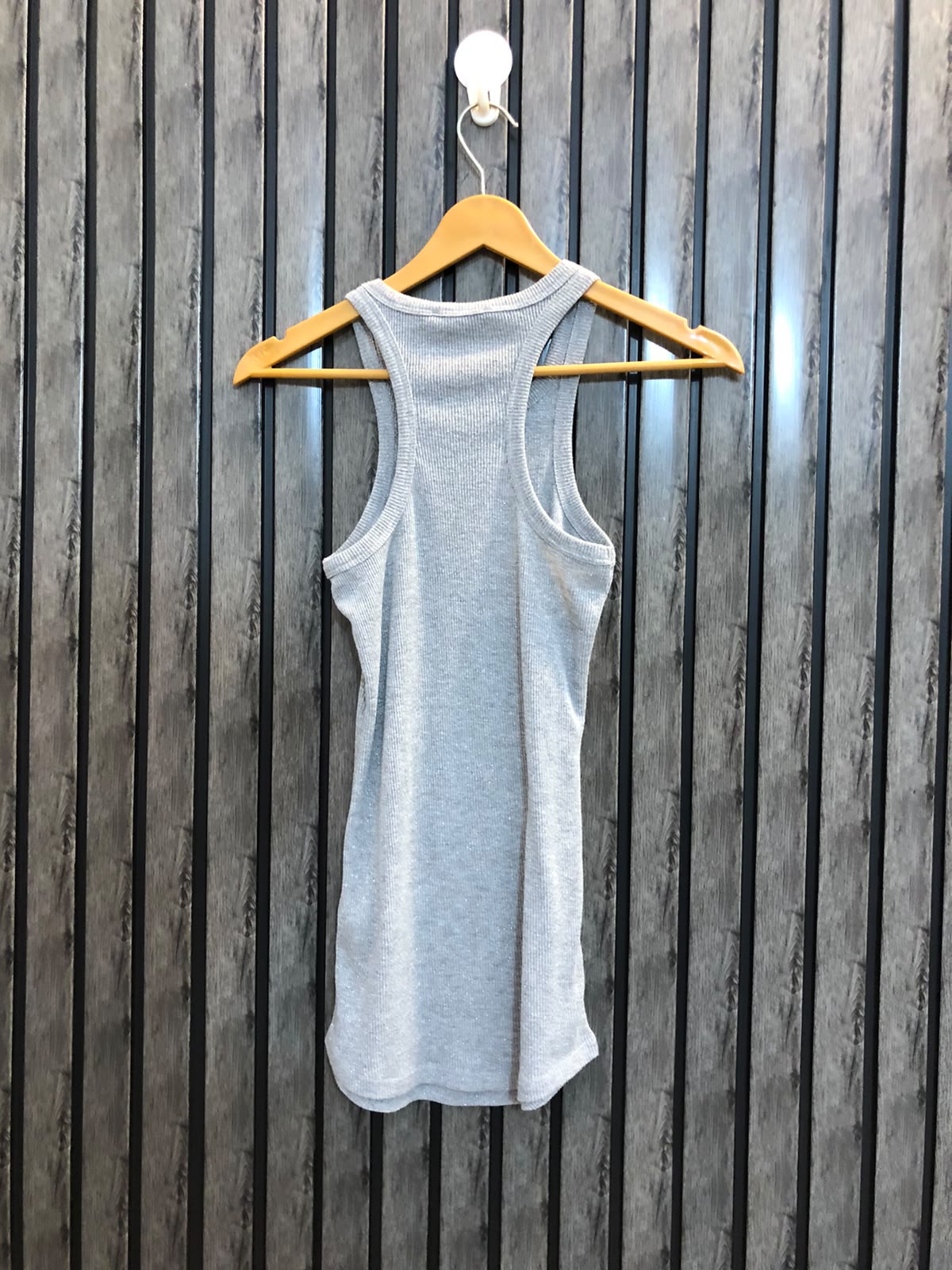 Chest 19  Length 26 Women's Signature T-Shirt