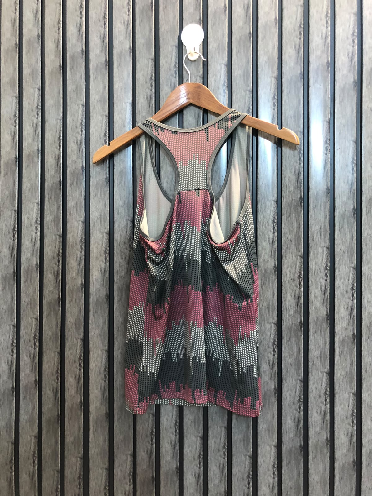 Chest 17  Length 23 Western Women's Clothing T-Shirt