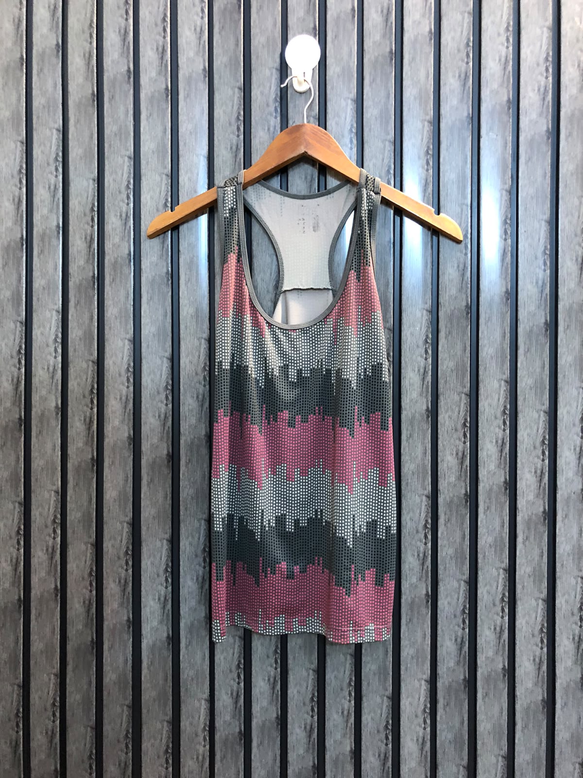 Chest 17  Length 23 Western Women's Clothing T-Shirt