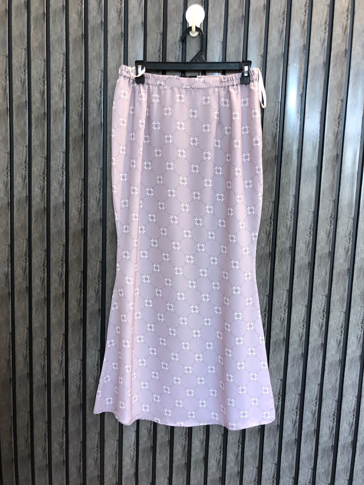 Waist 30  Lenght 37  Fabric silk Women's Elegant Skirt