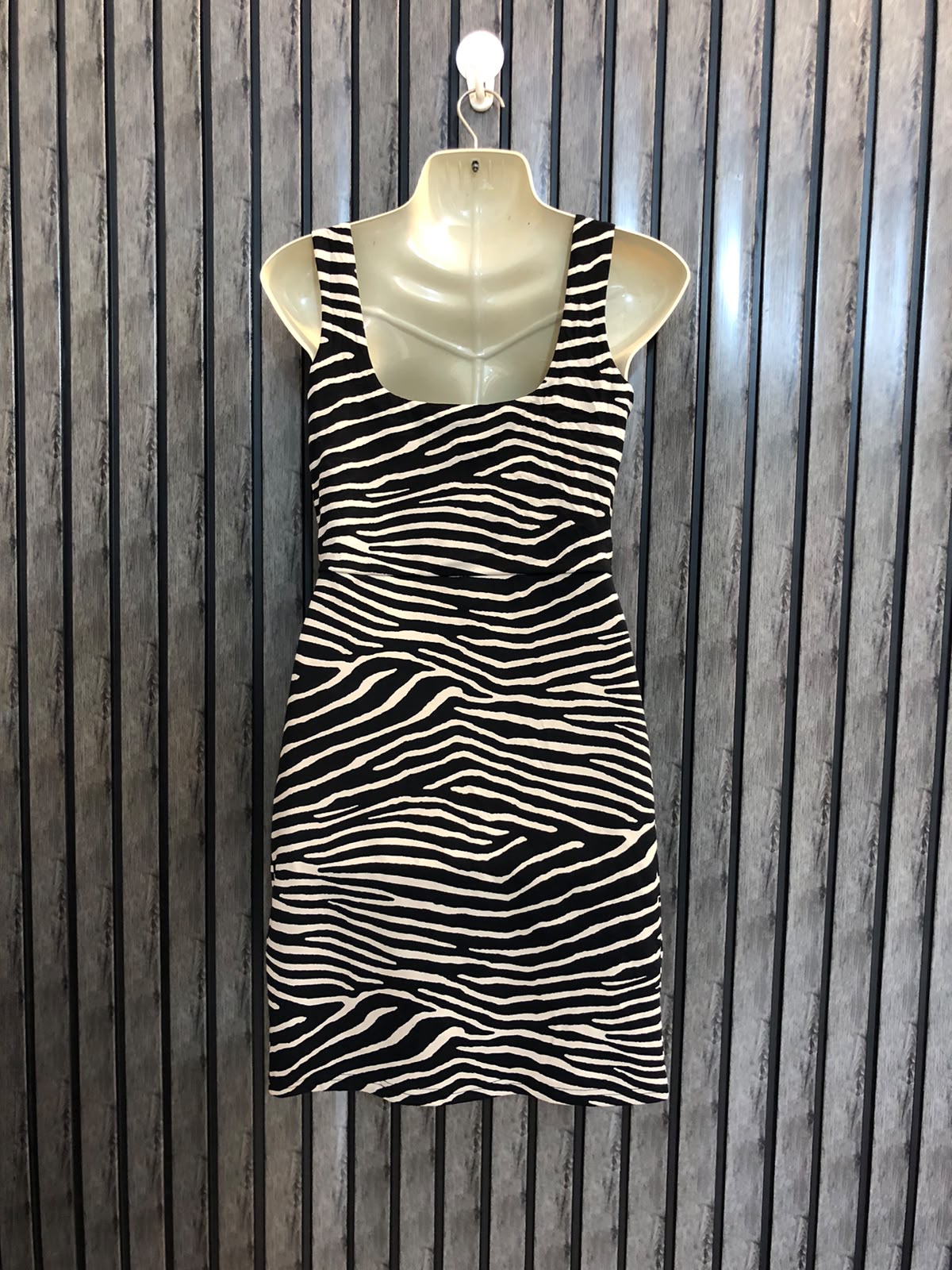 Chest 17  Lenght 36  Fabric Silk Jersey Women's Luxury Dress Collection