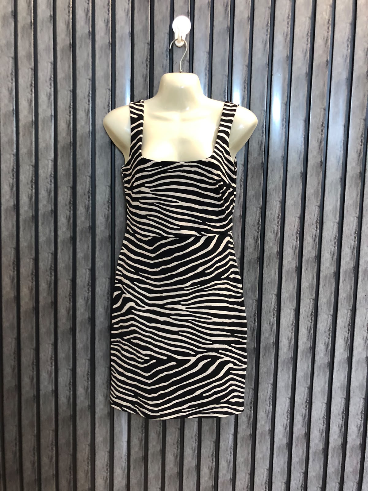 Chest 17  Lenght 36  Fabric Silk Jersey Women's Luxury Dress Collection