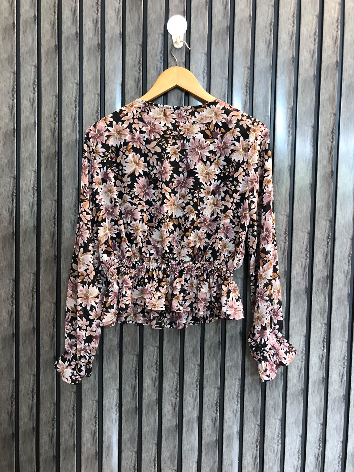 Chest 17  Length 20  Fabric Chiffon Premium Quality Women's Full Sleeve Top
