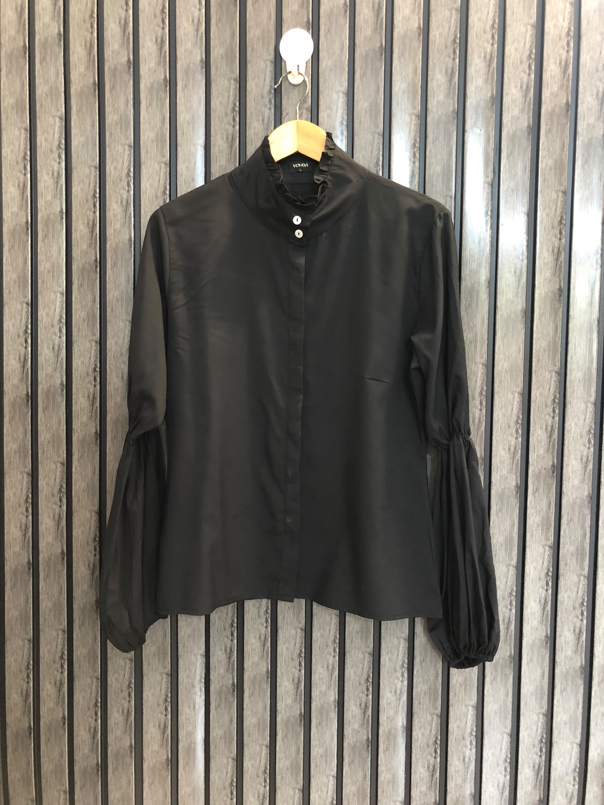 Chest 19  Length 23  Fabric Silk Women's Comfortable Full Sleeve Top