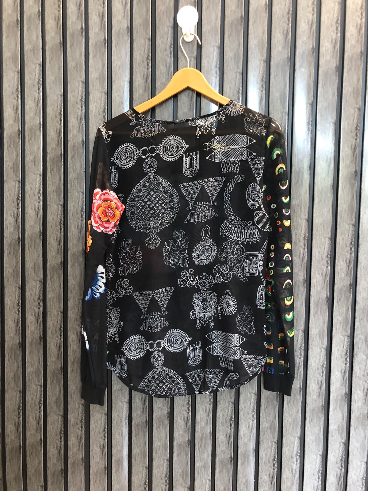 Chest 17  Length 24  Fabric Chiffon Branded Western Women's Full Sleeve Top