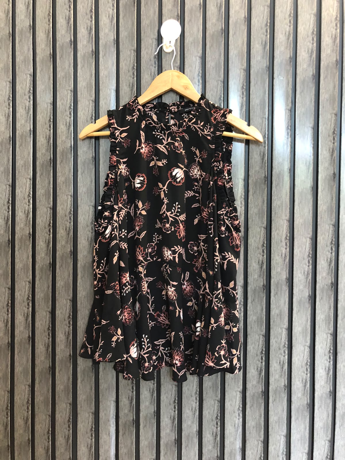 Chest 17  Length 26  Fabric chiffon Western Fashion Women's Full Sleeve Top