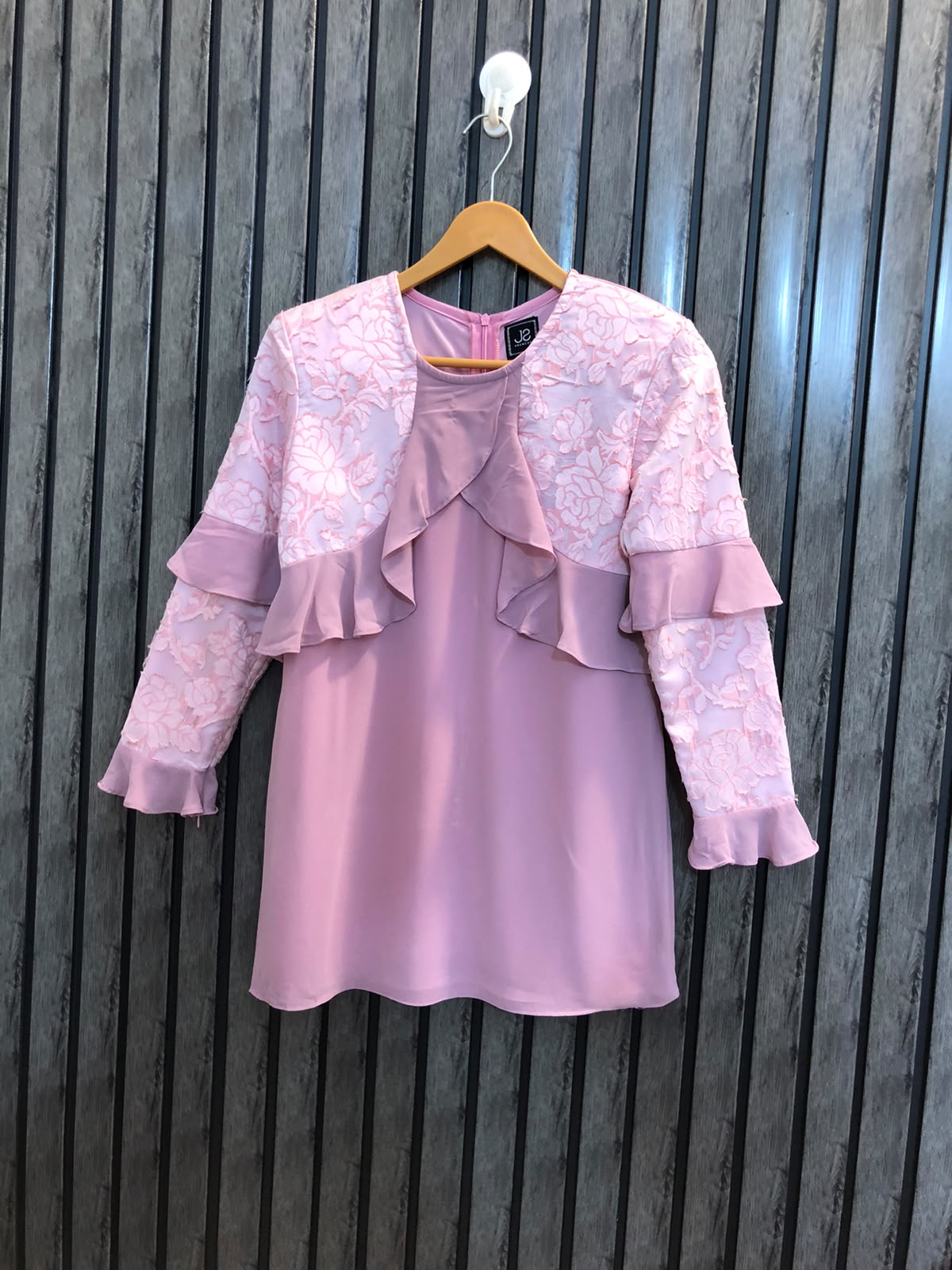 Chest 16  Lenght 26  Fabric chiffon Branded Women’s Long Sleeve Fashion Top