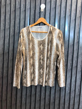 Chest 22  Lenght 23.5  Fabric silk Branded Women’s Western Full Sleeve Casual Top