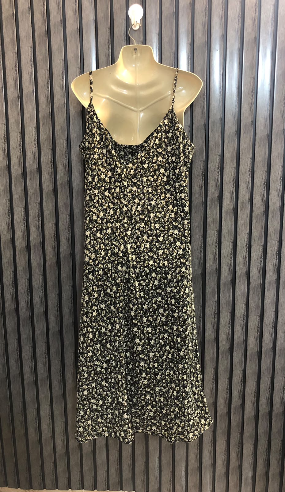 Chest 23  Lenght 46  Fabric silk Women’s Modern Western Style Long Maxi