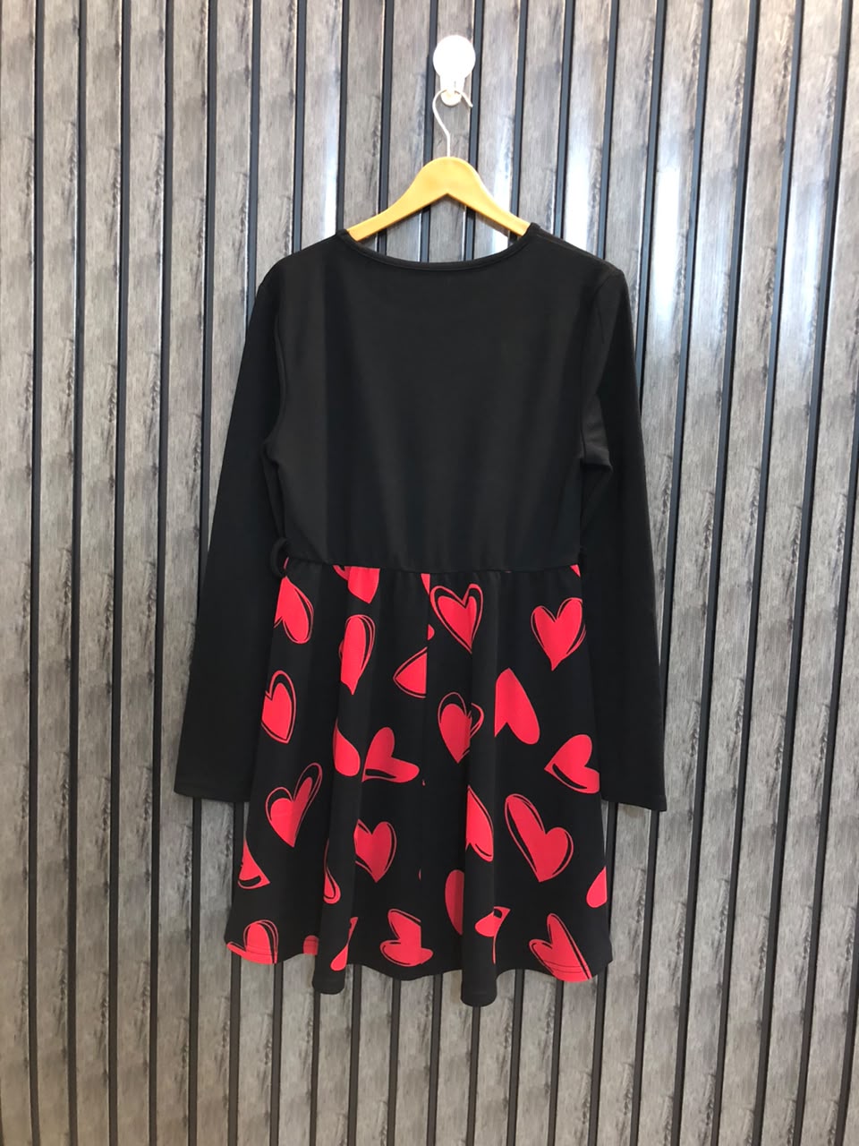 Chest 18  Lenght 35  Fabric silk jersey Ladies Long Top