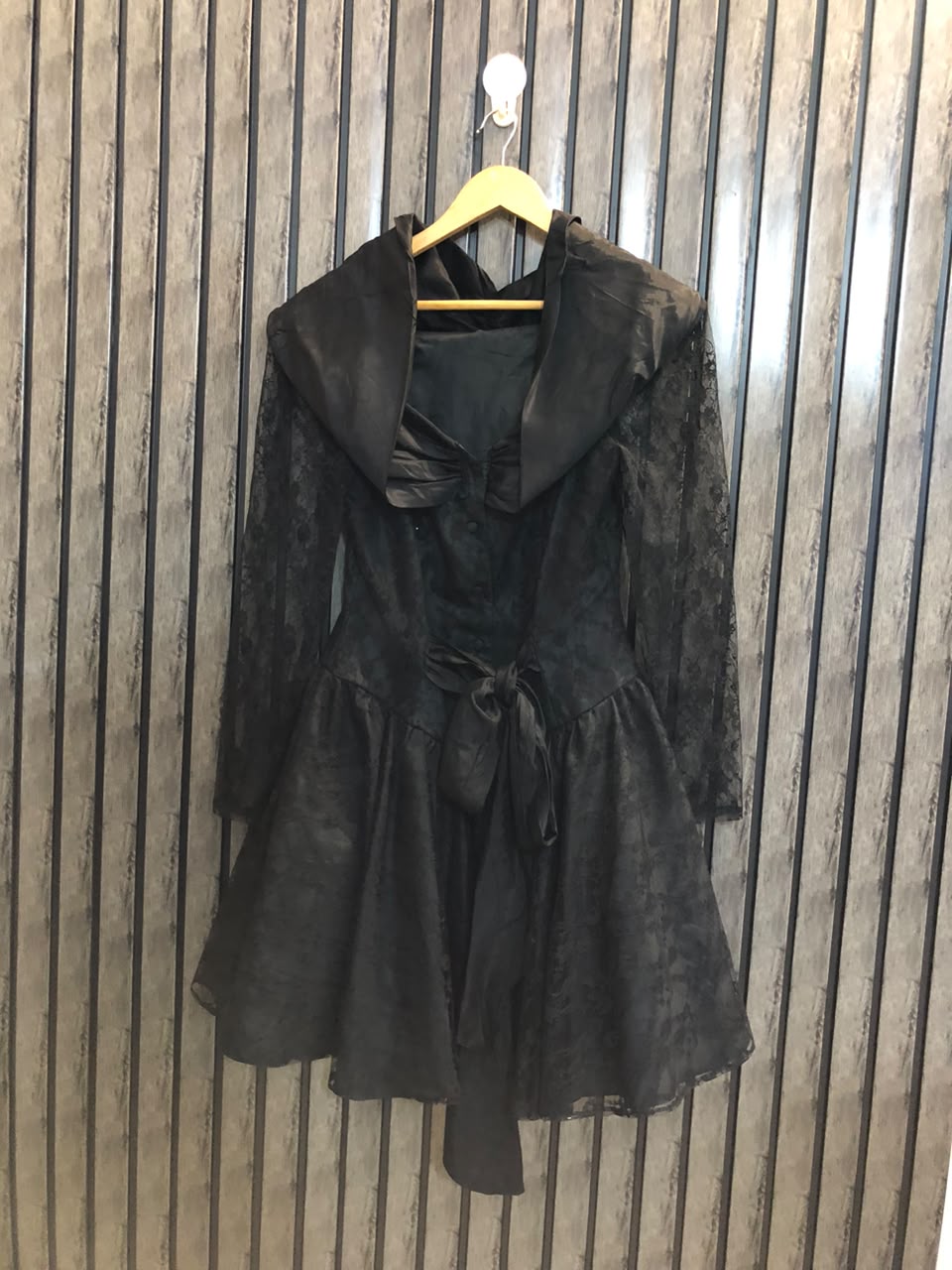 Chest 17  Lenght 35  Fabric net Ladies Long Top Store