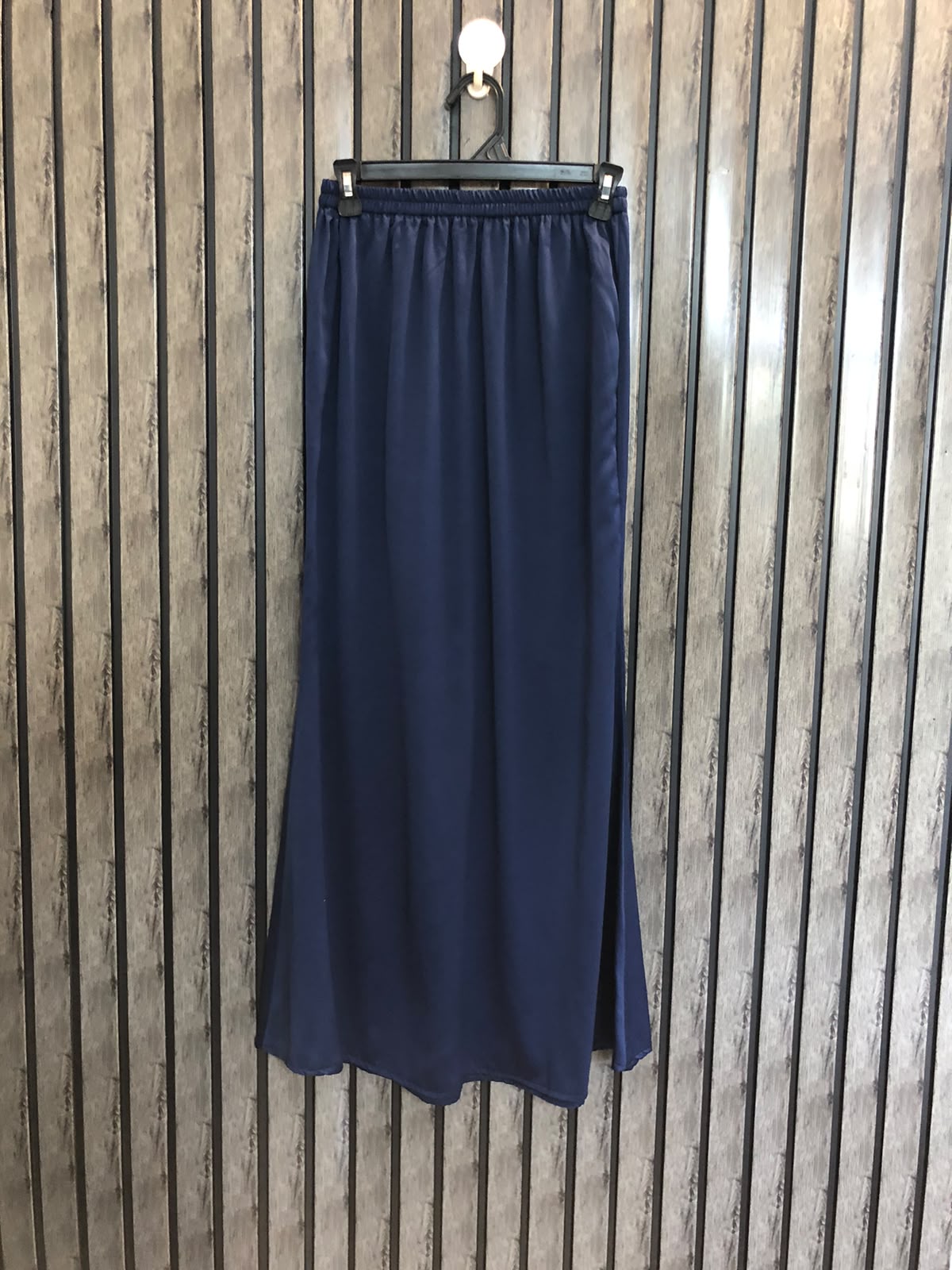 Waist 26  Length 38  Fabric Silk Trendy Floral Print Skirt for Women