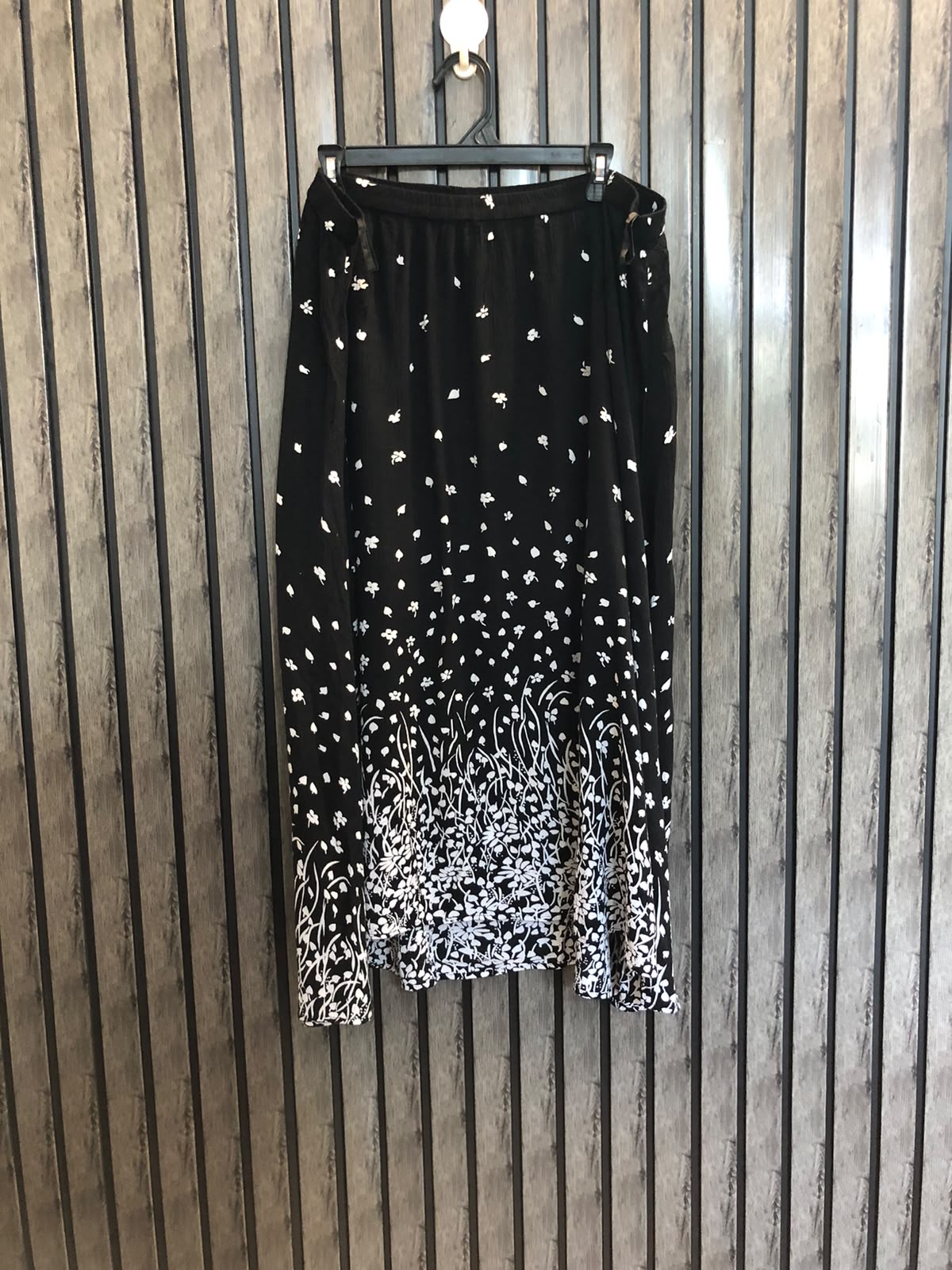 Waist 44  Length 33  Fabric Royan Stylish Ruffle Skirt for Women