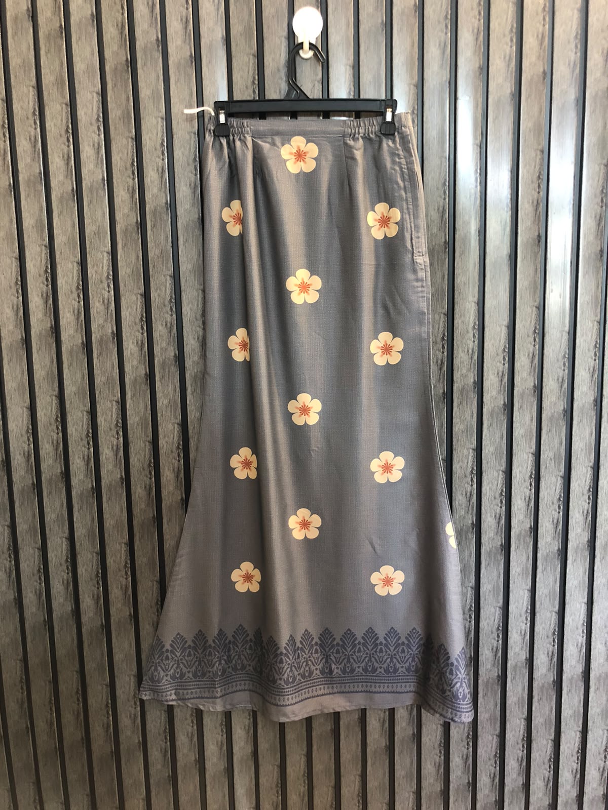 Waist 28  Length 41  Fabric Silk Trendy High-Waist Mini Skirt