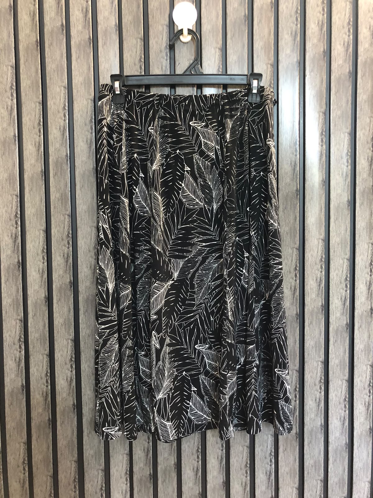 Waist 34  Length 27  Fabric Silk Jersey Classic Black Pleated Skirt