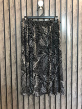 Waist 34  Length 27  Fabric Silk Jersey Classic Black Pleated Skirt