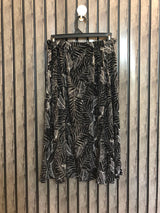 Waist 34  Length 27  Fabric Silk Jersey Classic Black Pleated Skirt
