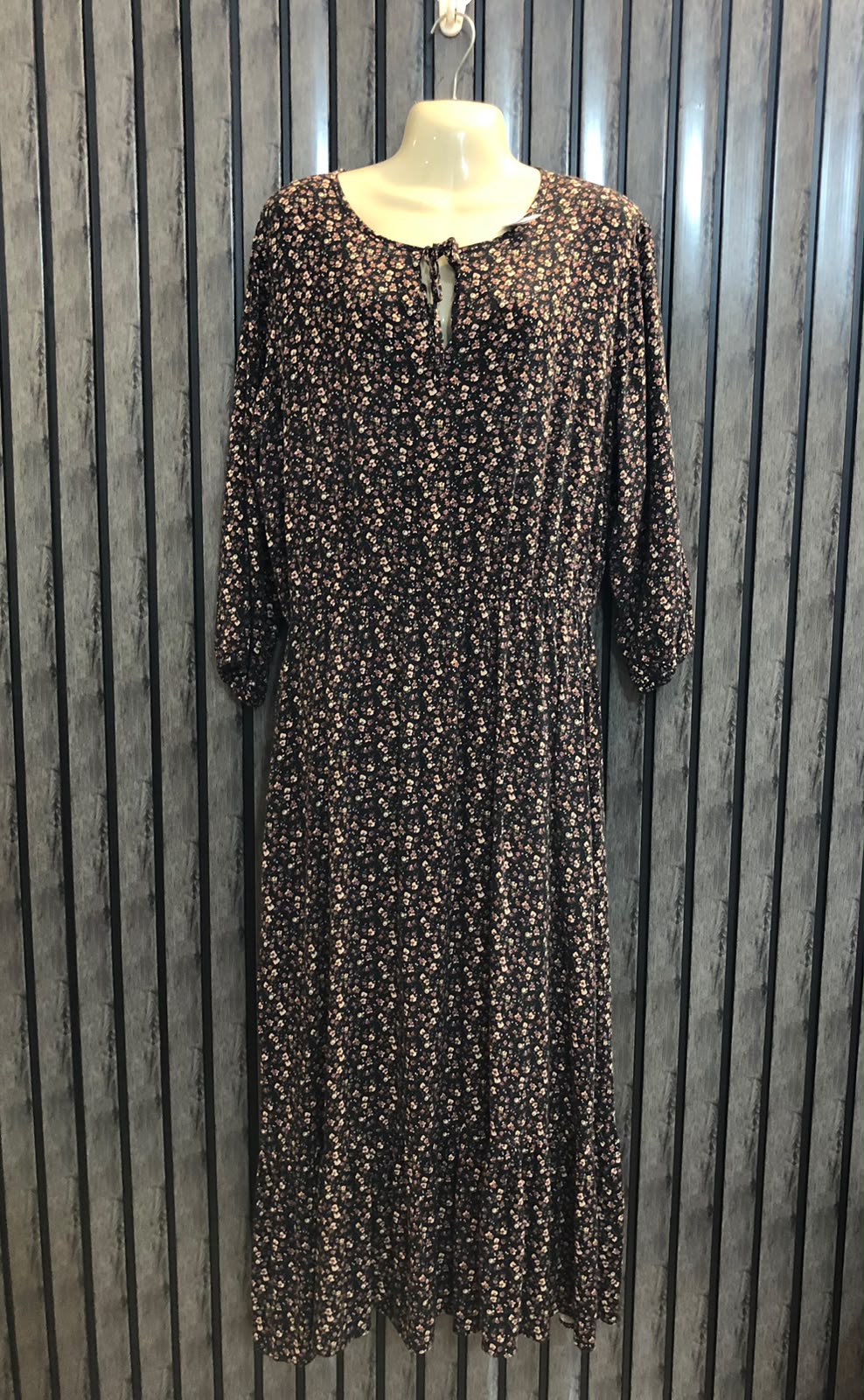 Chest 21  Length 52  Fabric Linen Women's Signature Long Maxi