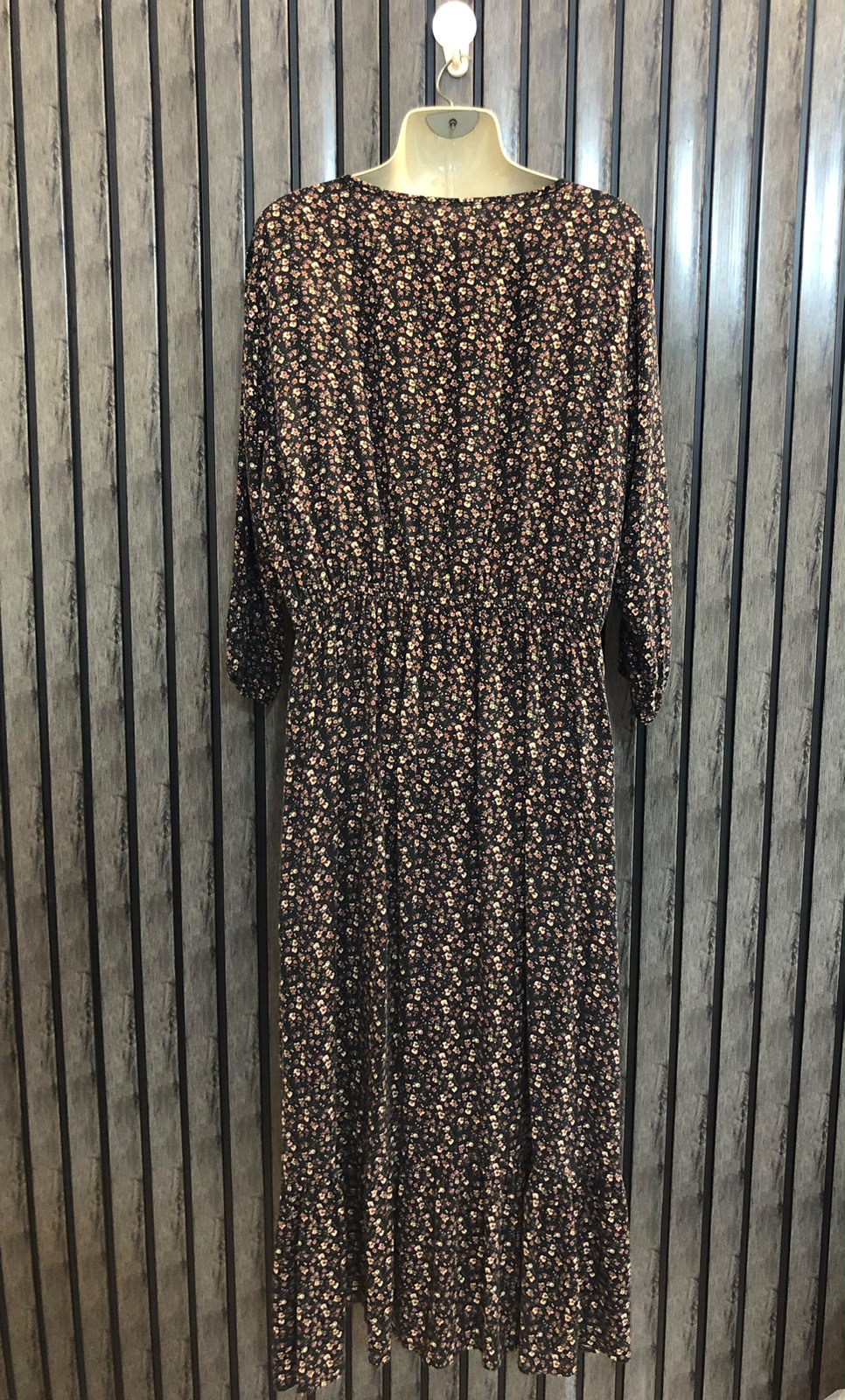 Chest 21  Length 52  Fabric Linen Women's Signature Long Maxi