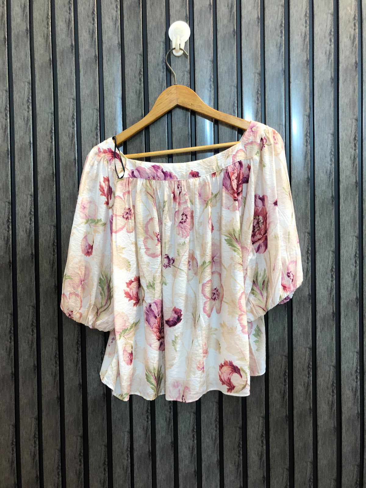 Chest 23 Length 21  Fabric Silk Women’s Branded Half Sleeve Fashion Top