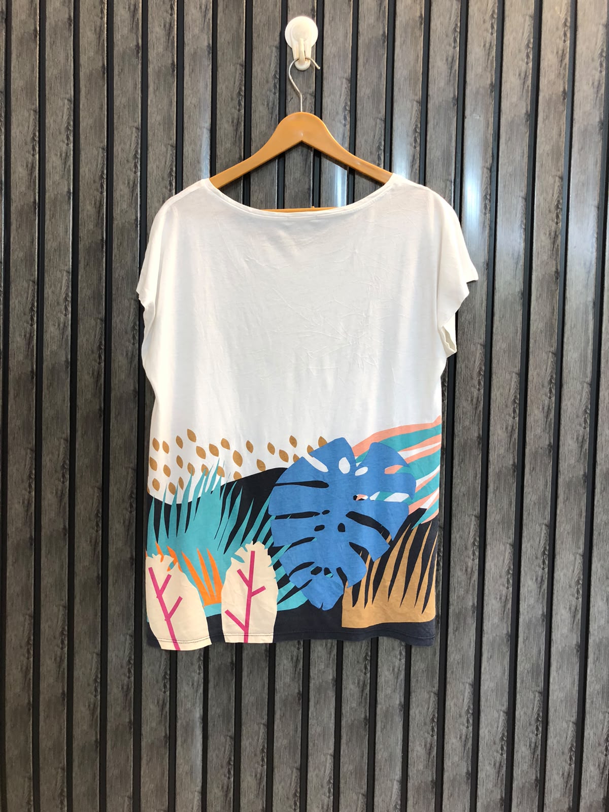 Chest 20  Lenght 25 Women’s Branded Wardrobe T-Shirt