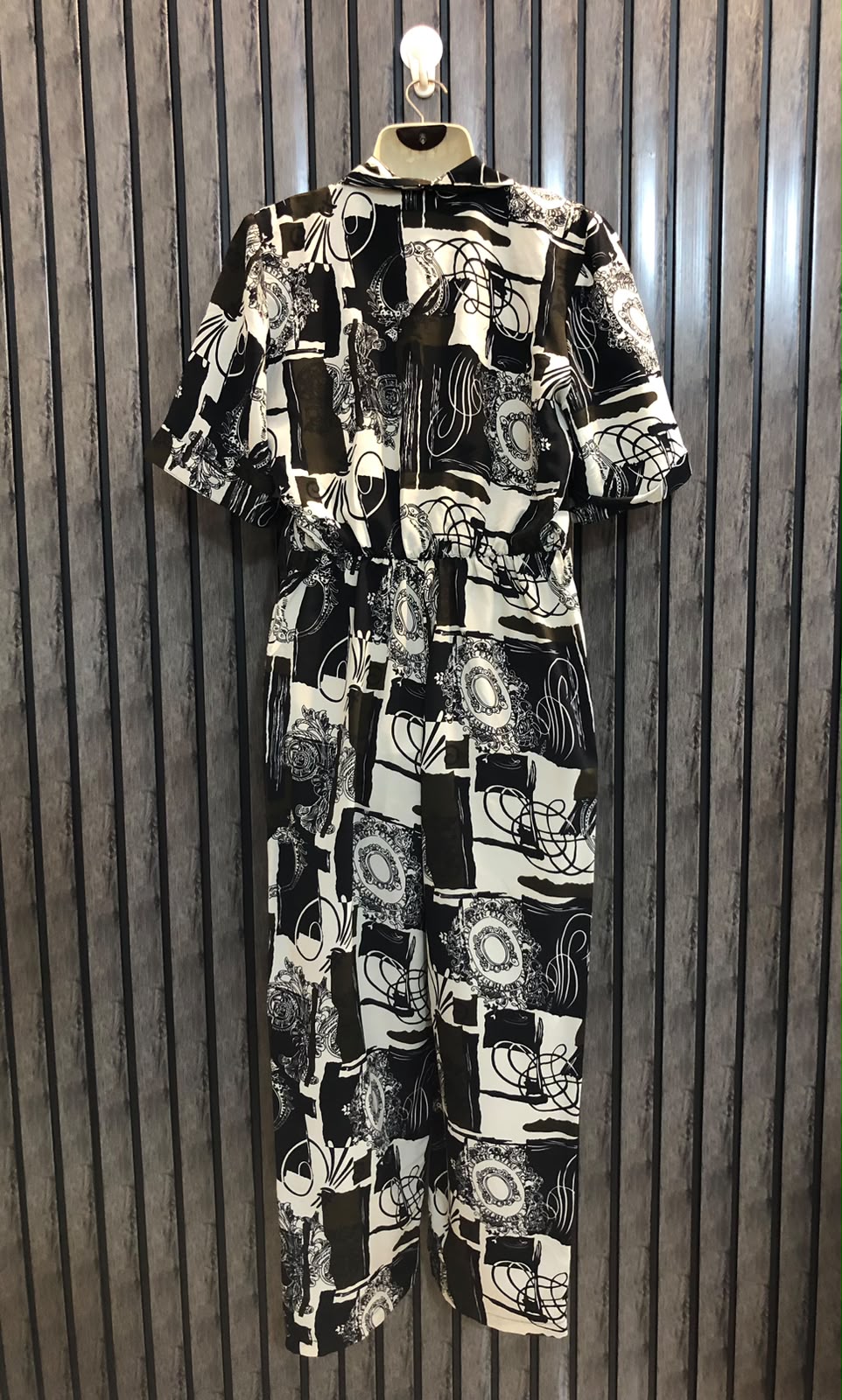 Chest 18  Length 49  Fabric Silk Jump suit Women’s Exclusive Long Jumpsuit