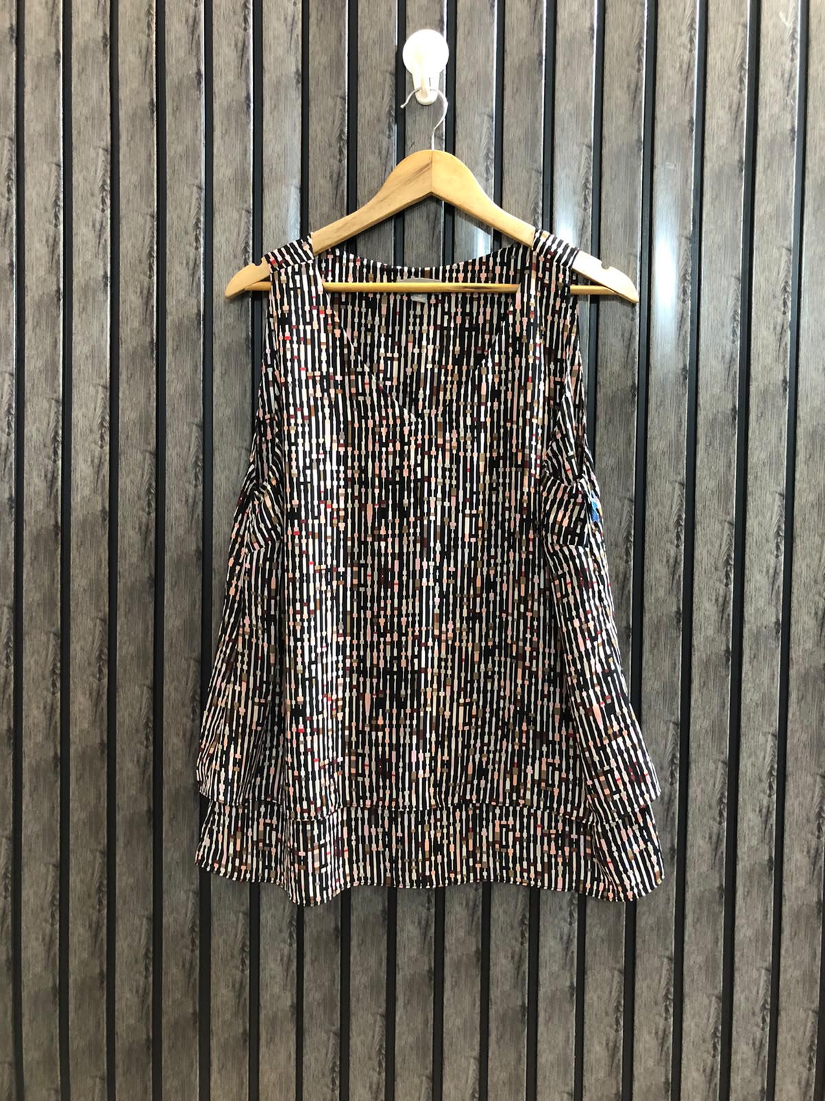 Chest 19  Length 23 to 26  Fabric Chiffon Women’s Branded Chic Crop Top