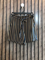 Waist 28  Length 15  Fabric Linen Western Mini Shorts