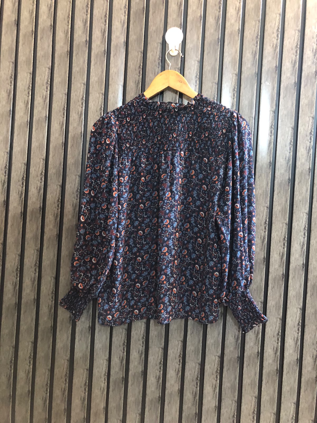 Chest 19  Length 21  Fabric Chiffon Women's Fashionable Full Sleeve Top