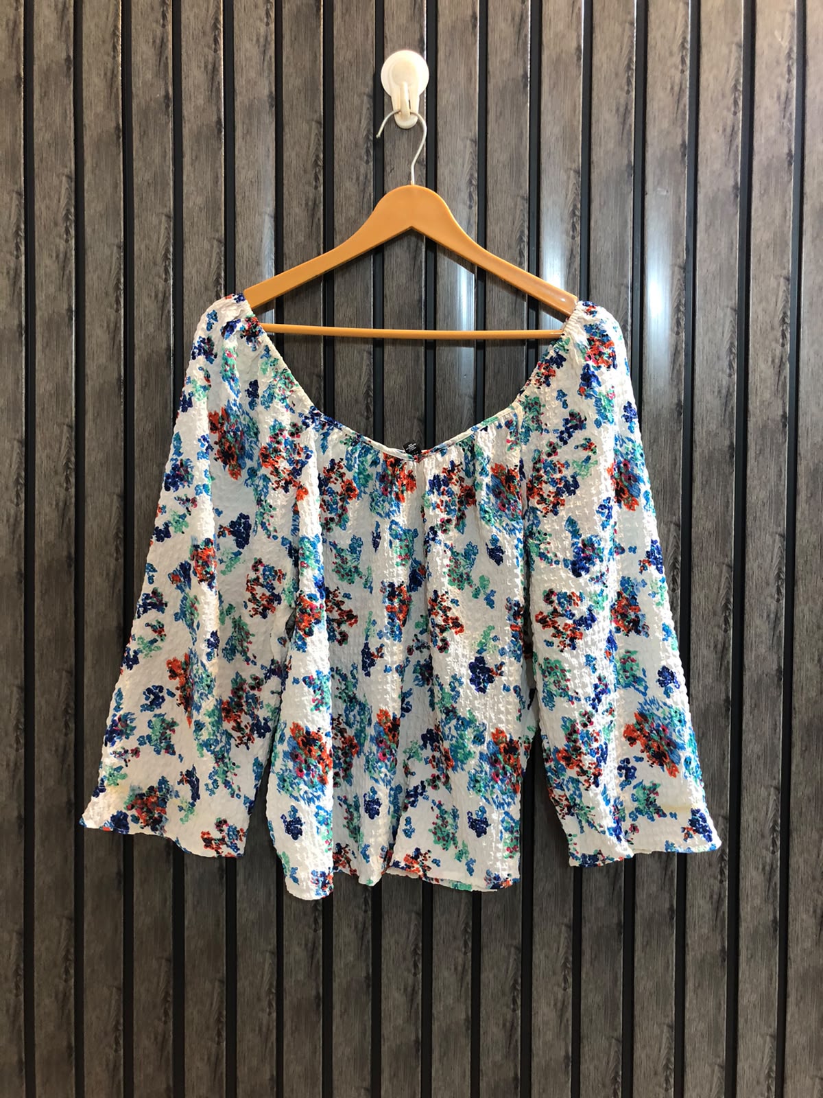 Chest 22  Length 18  Fabric Rayon Women's Trendy Casual Top