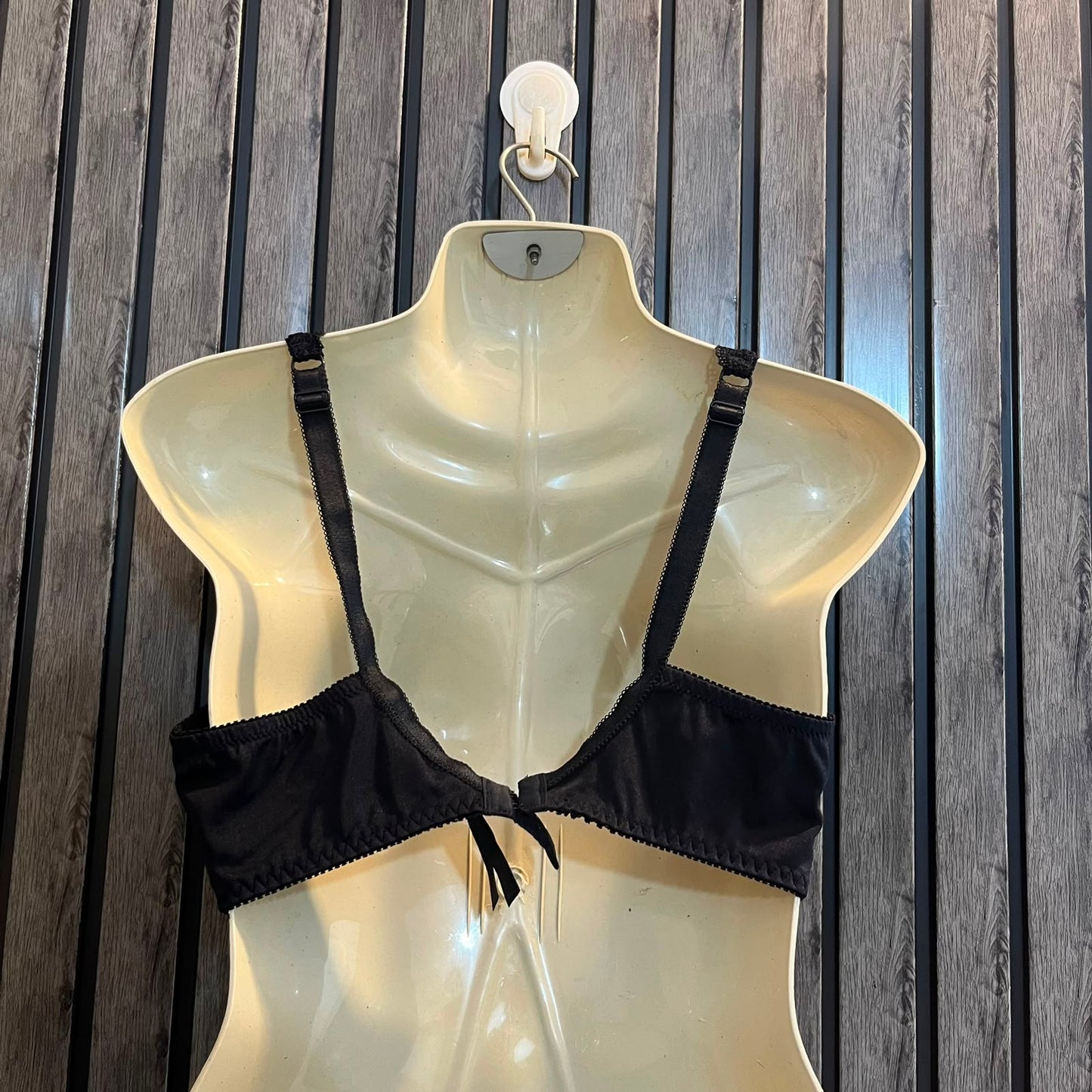 Chest Medium  Length 11  Women’s Branded Bra