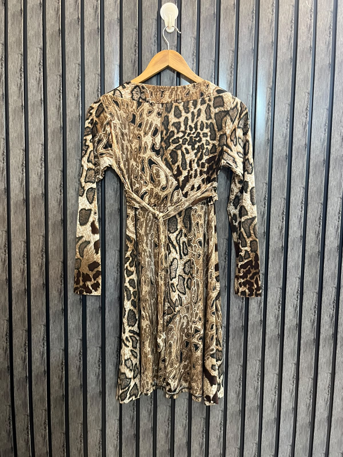 Chest 17  Length 34  Fabric Silk Jersey Women’s Casual Western Long Top