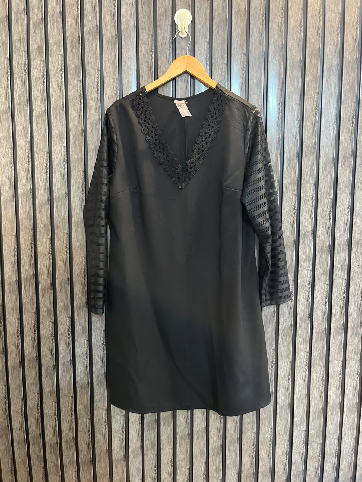 Chest 21  Length 34  Fabric Silk Branded Western Long Top for Women