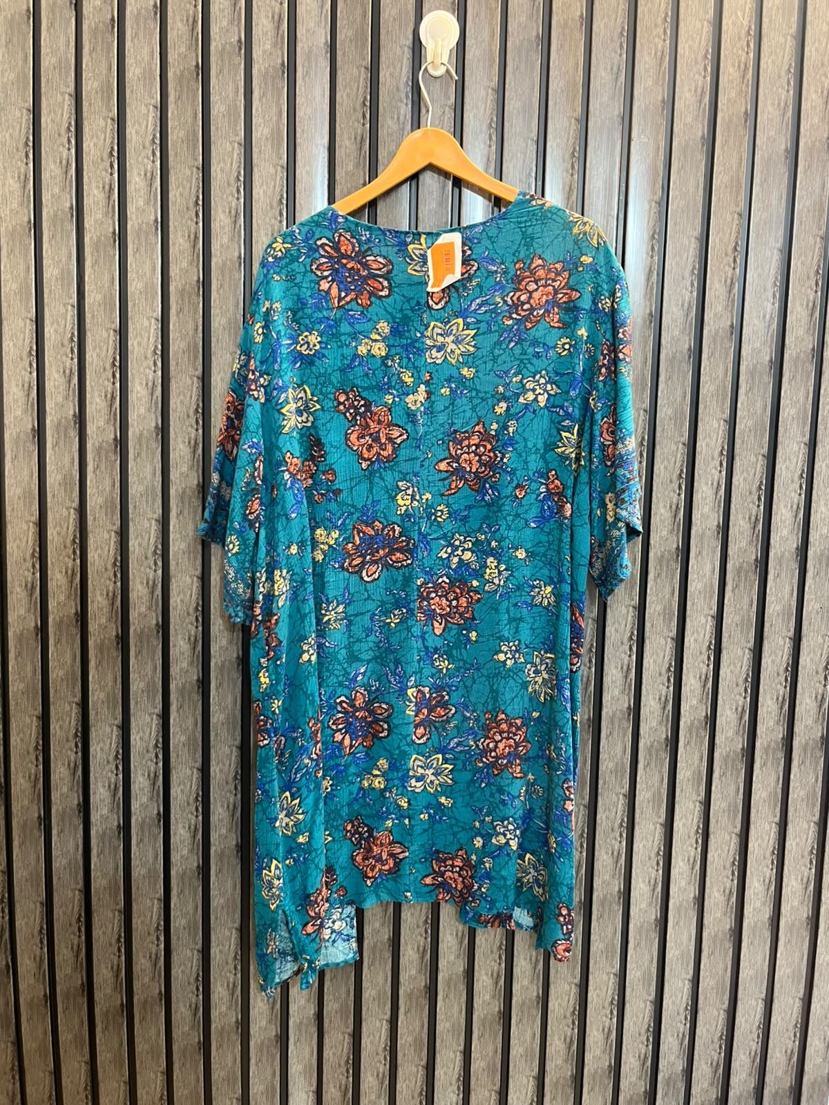Chest Large  Length 38  Fabric Rayon Women’s Urban Extended Shrug