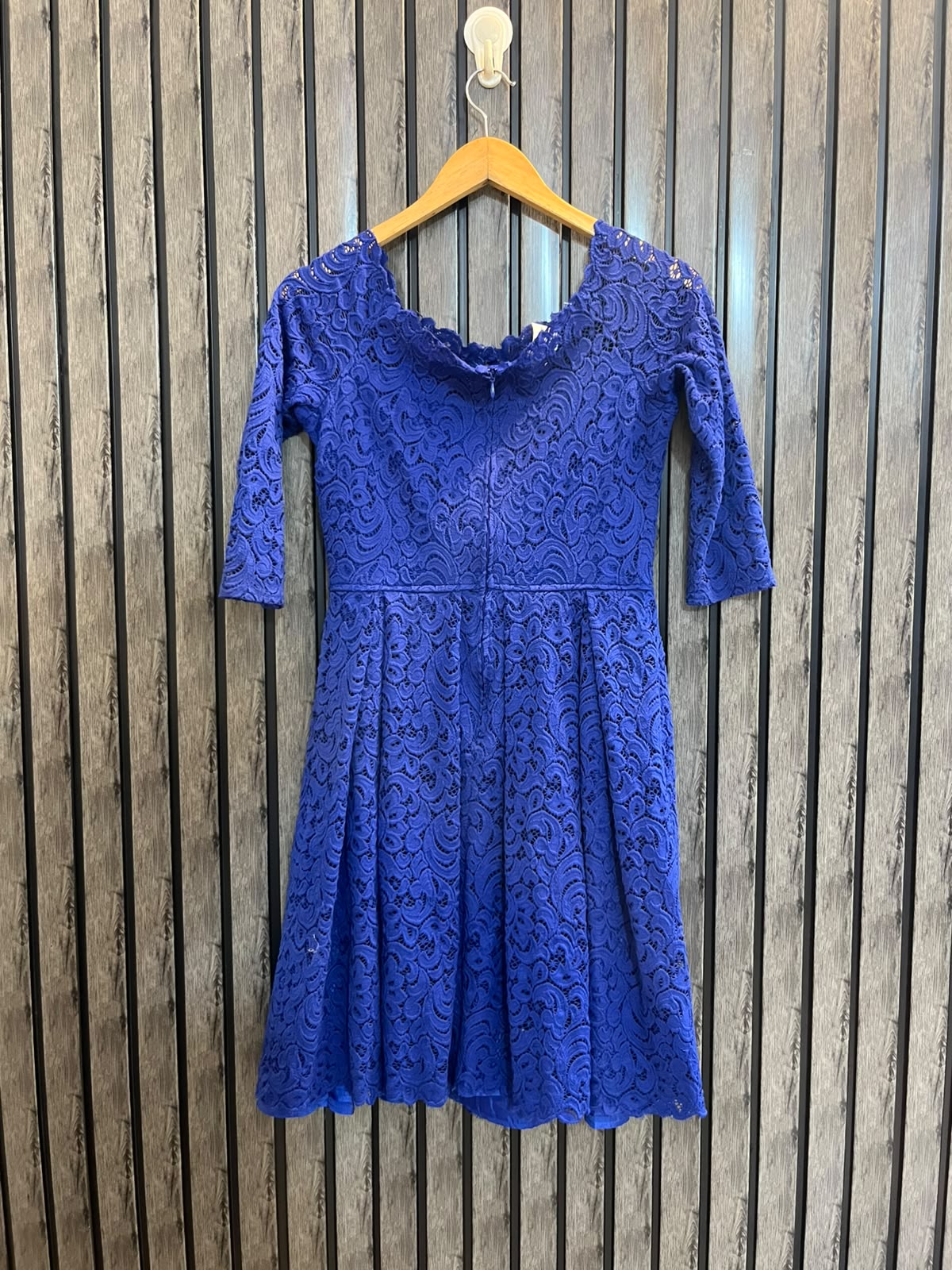 Chest 18  Length 35  Fabric Net Women’s Statement Tunic