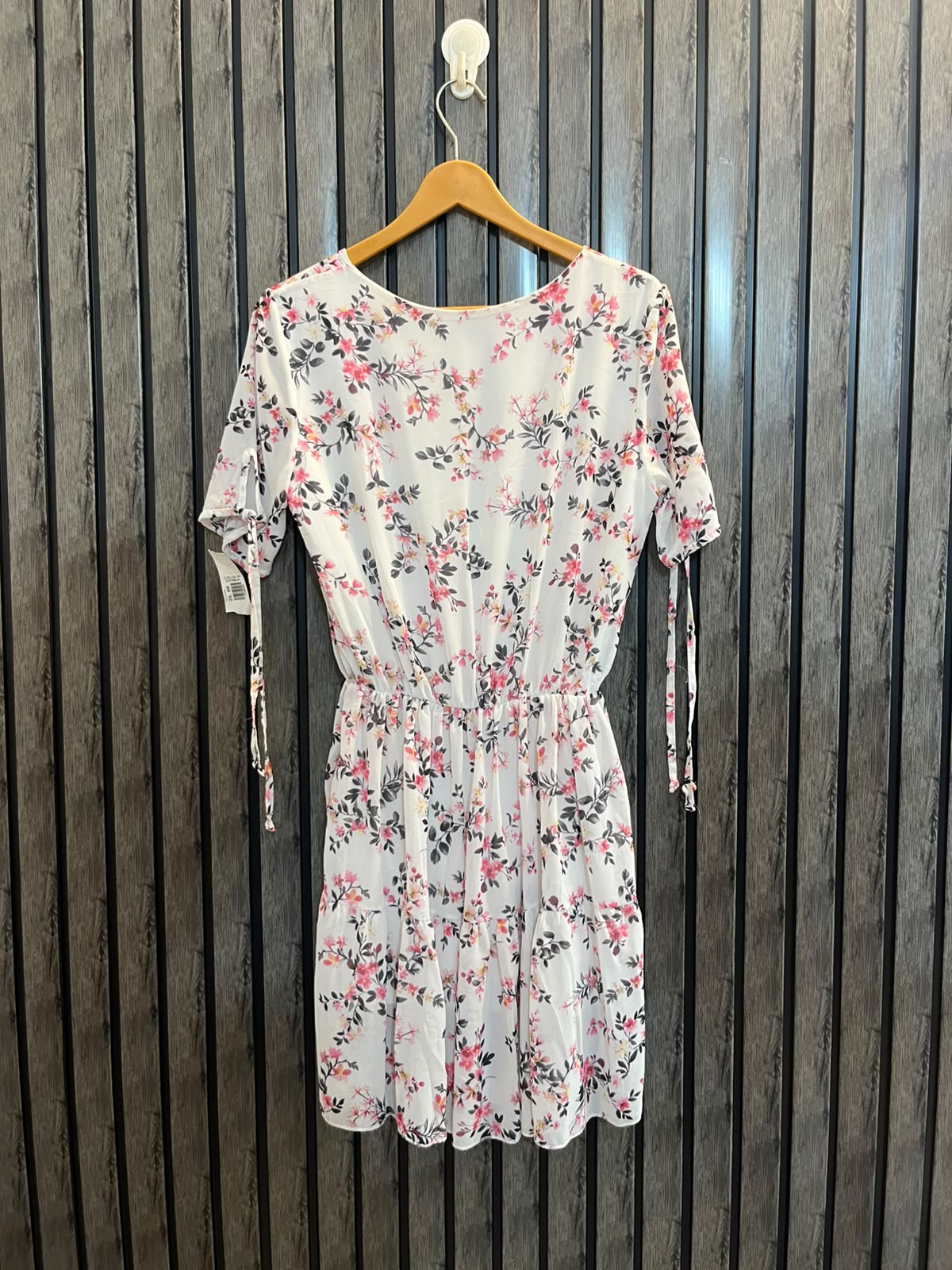 Chest 18  Length 32  Fabric Silk Women’s Designer Branded Long Top