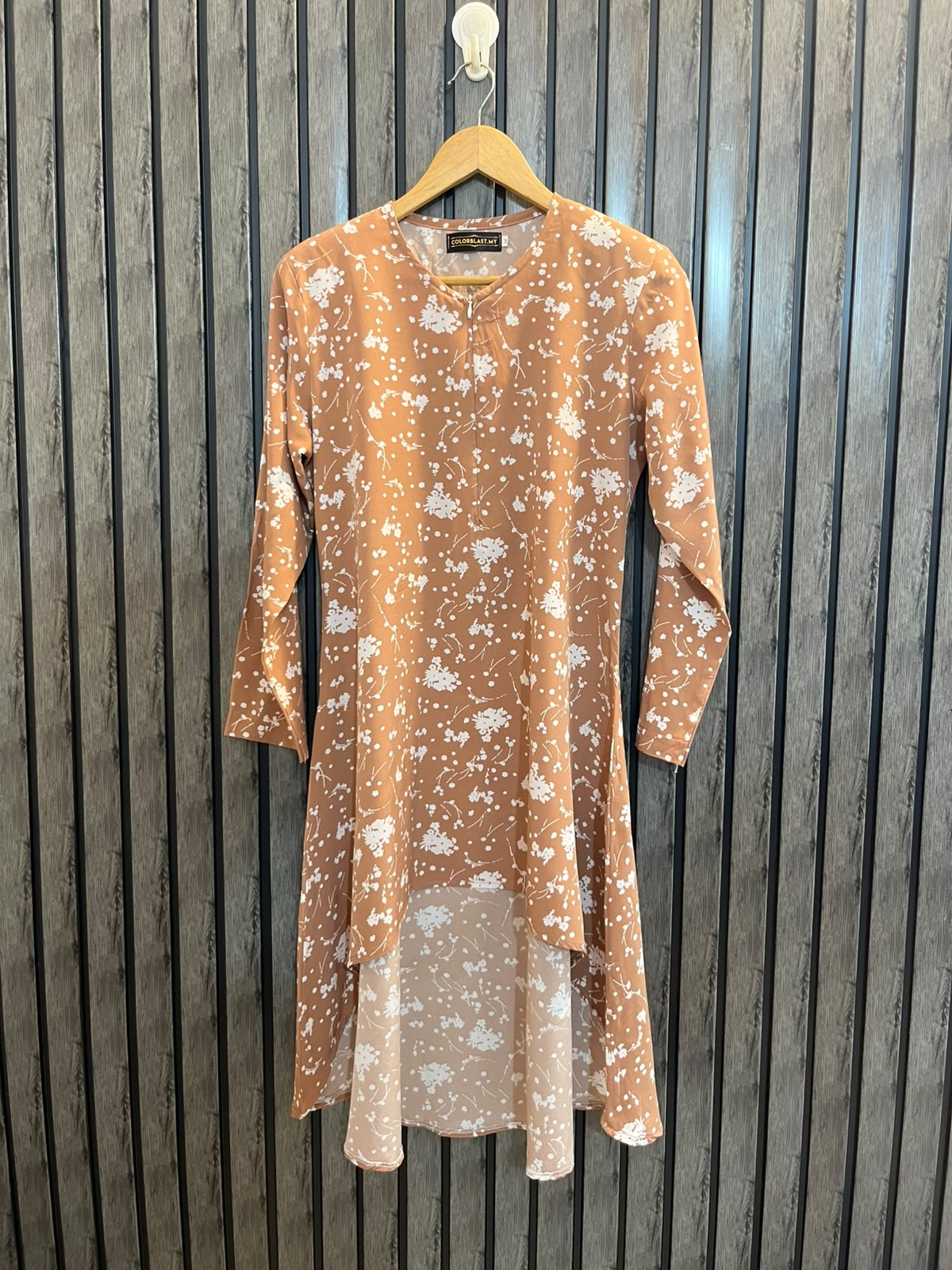 Chest 18  Length 29 to 40  Fabric silk Branded Women’s Western Top